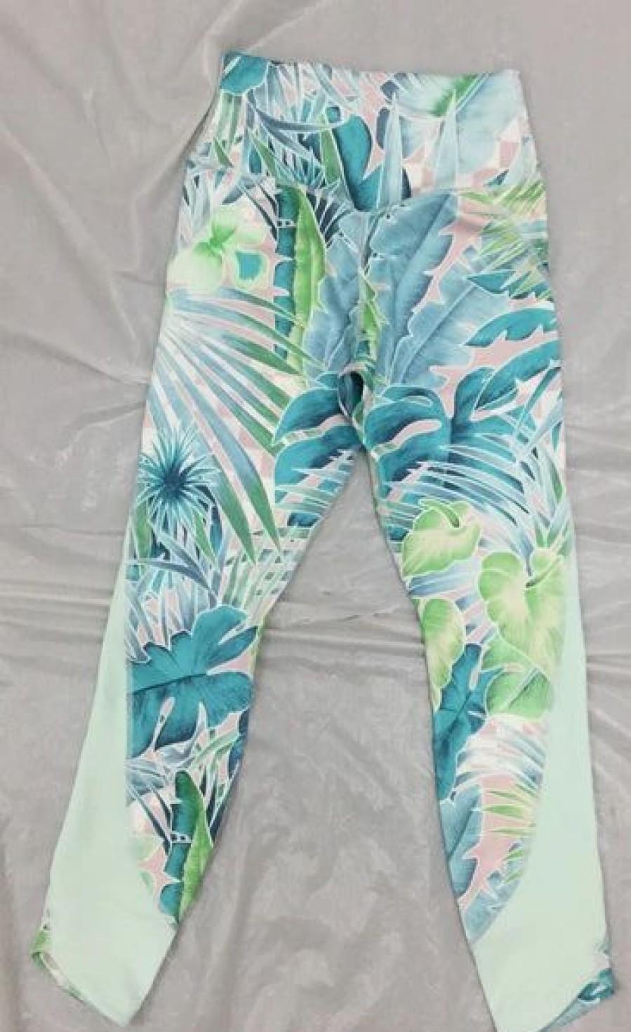 Bottoms * | Women'S Nike One Spirit Teal Printed Cropped Leggings L